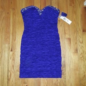 Bodycon strapless dress